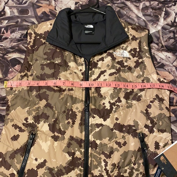 NWT The North Face Tamburello Vest CAMO - Picture 3 of 3